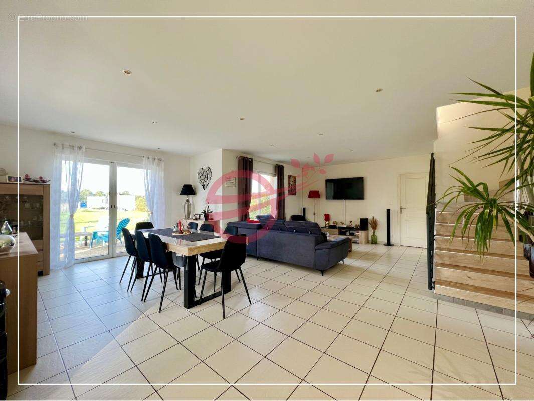 Maison à GRAND-FOUGERAY