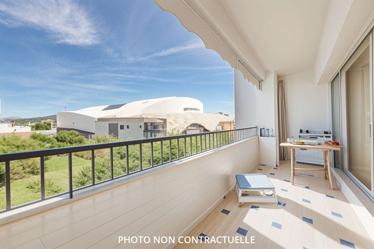 Appartement à MARSEILLE-8E