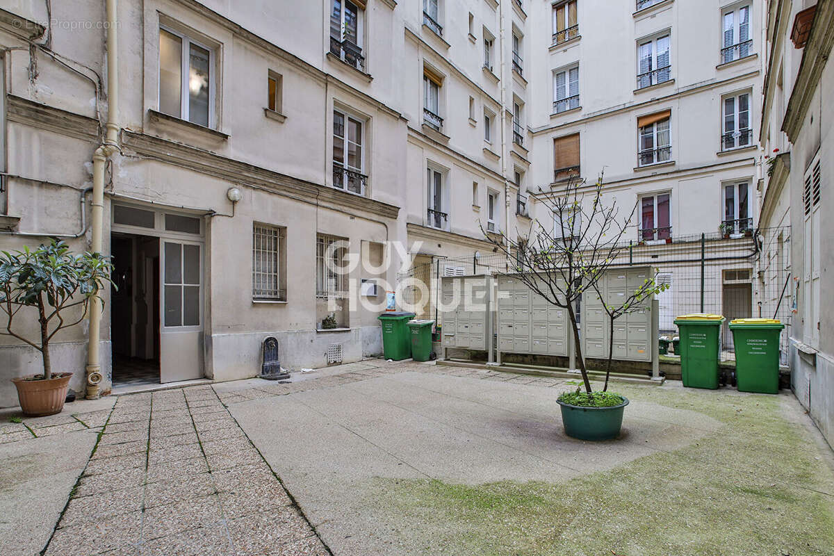Appartement à PARIS-18E