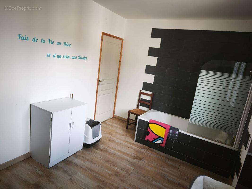 Maison Tulle 4 pièce(s) 135 m2 + appartement  T2 42 m² - photo 11