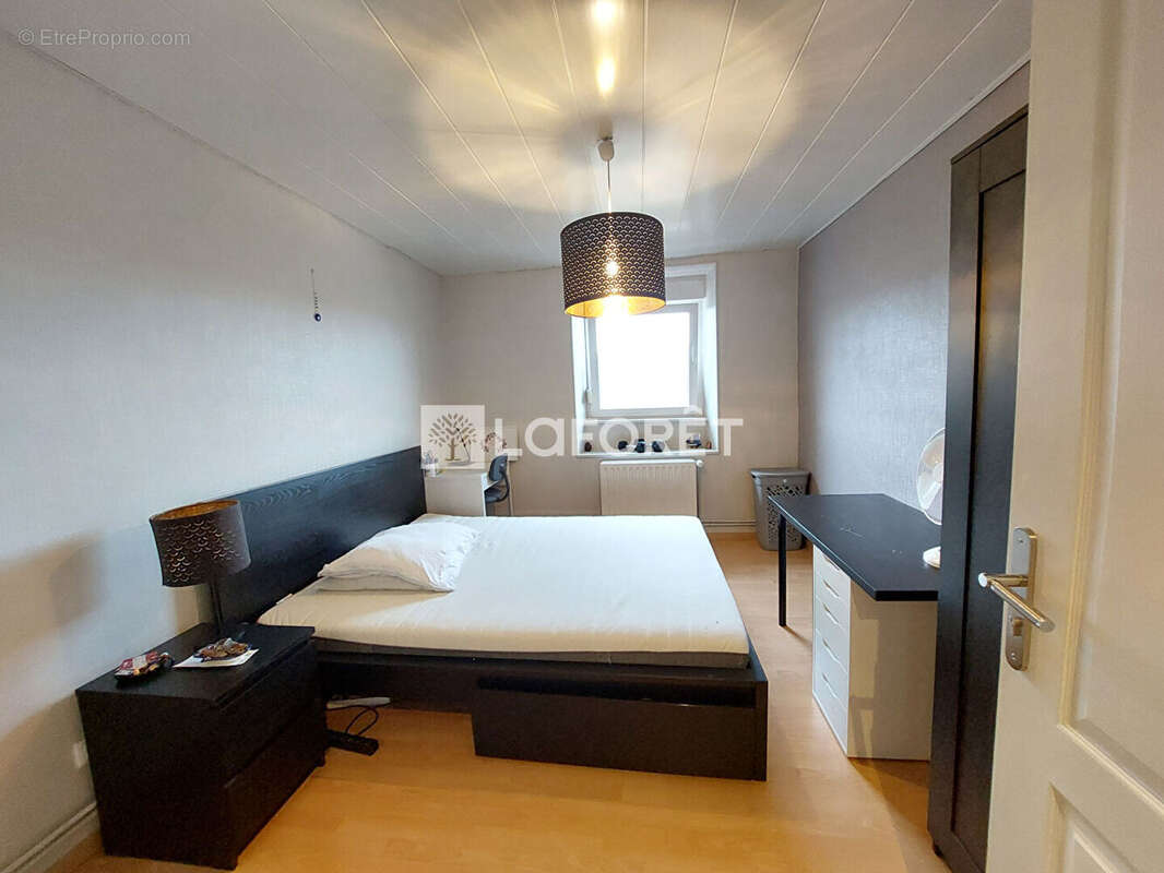 Appartement à AUDUN-LE-TICHE