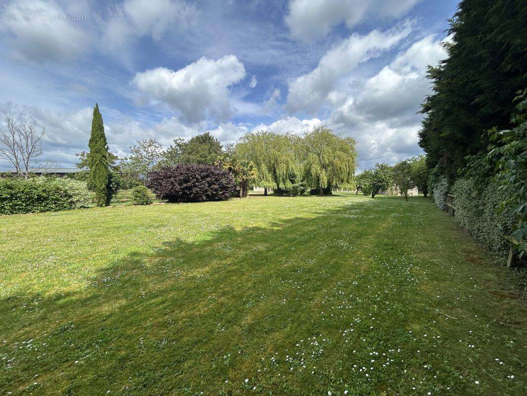 Propriété de caractère 12 pièces 638 m² avec piscine, dépendances équestres et parc de 1,4 ha à Villegats - photo 24