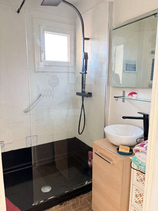 Appartement à MARSEILLE-5E