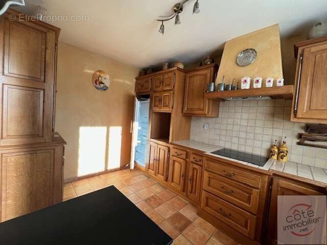 Maison à LES GRANGES-LE-ROI