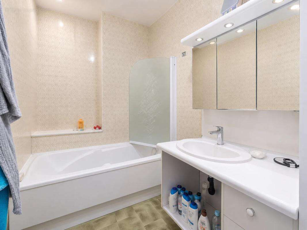 Maison familiale de 168m² avec jardin à Mézières-sur-Seine - photo 12
