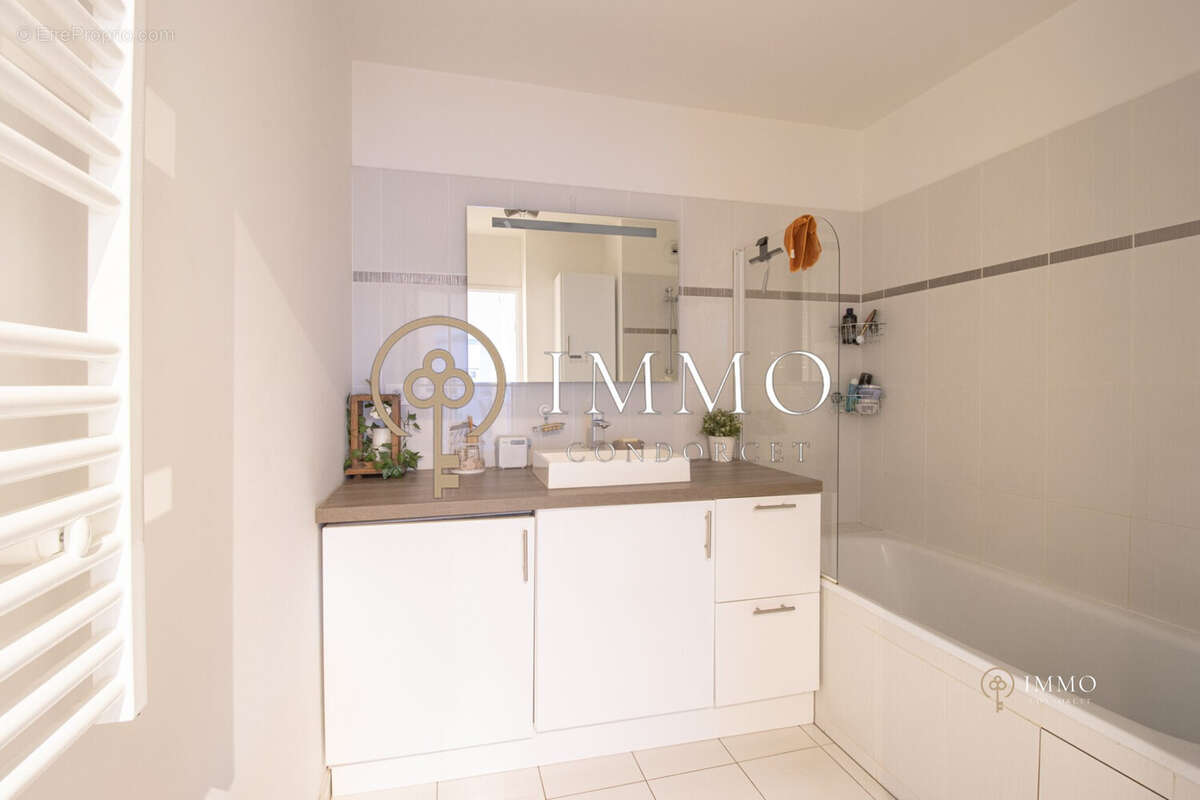 Appartement à IVRY-SUR-SEINE