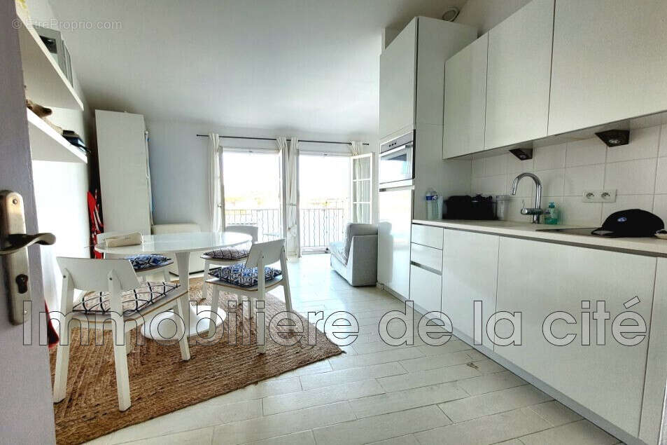 Appartement à GRIMAUD