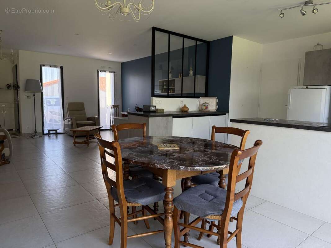 Maison à LE MAY-SUR-EVRE