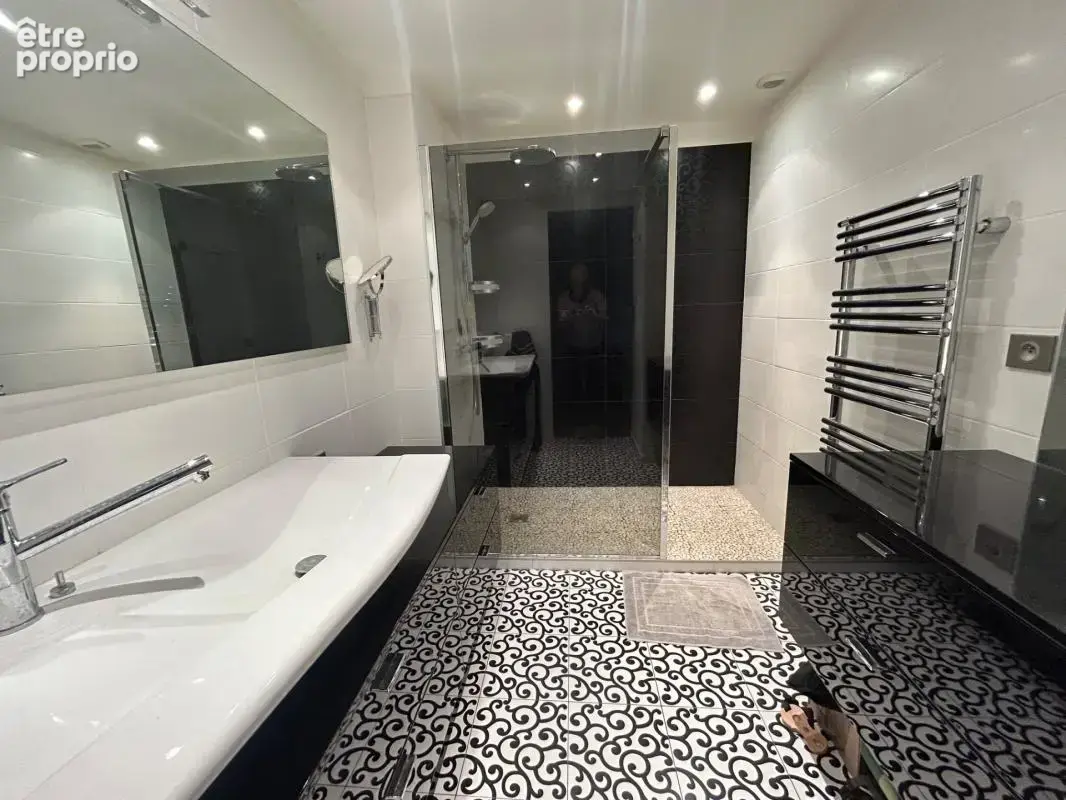 aix les bains appartement 5 pièces 145 m2 environ 4 chambres , 3 caves, garage - photo 16