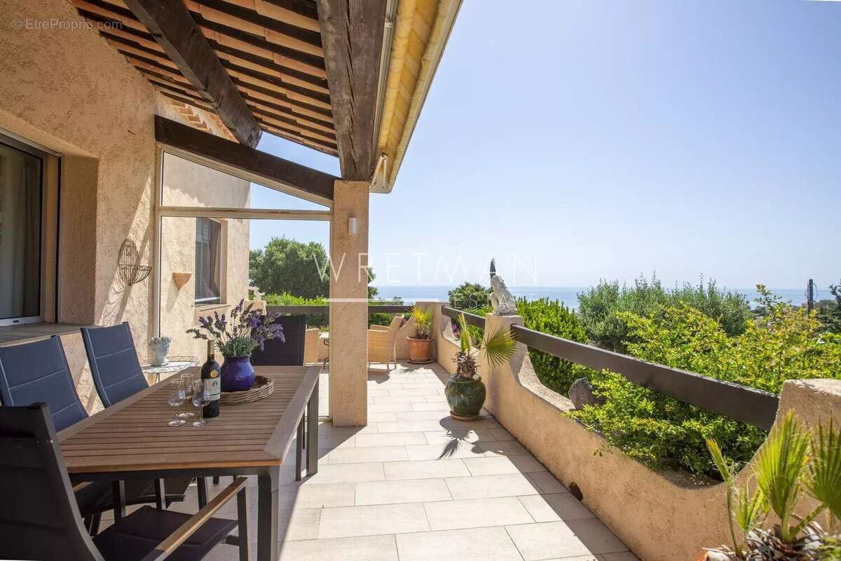 Maison à FREJUS