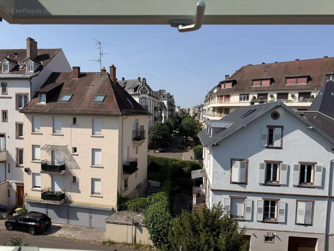 Orangerie: 3 pièces sans ascenseur, climatisation, place de parking - photo 19