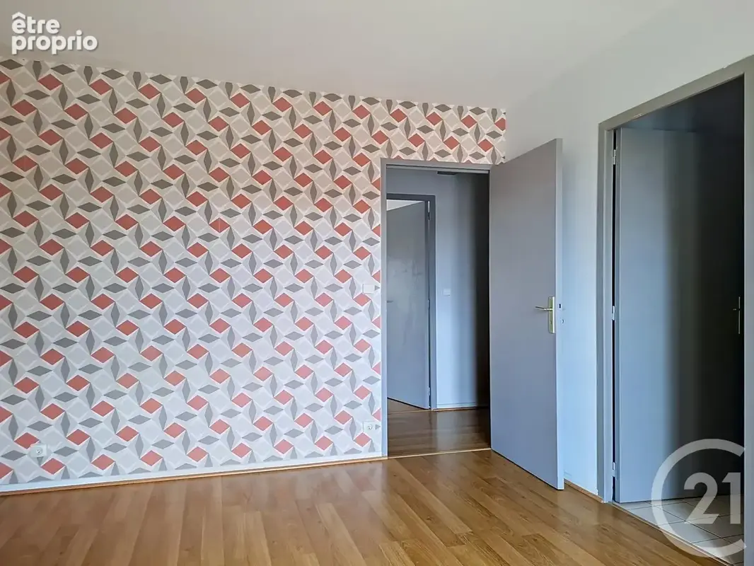Appartement 2 pièces 56 m² à vendre à Melun (77000) - photo 4