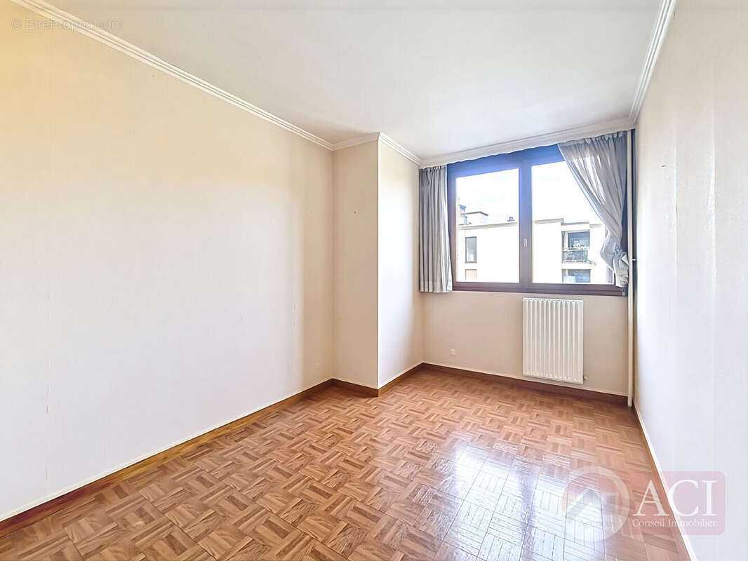 Appartement à EPINAY-SUR-SEINE