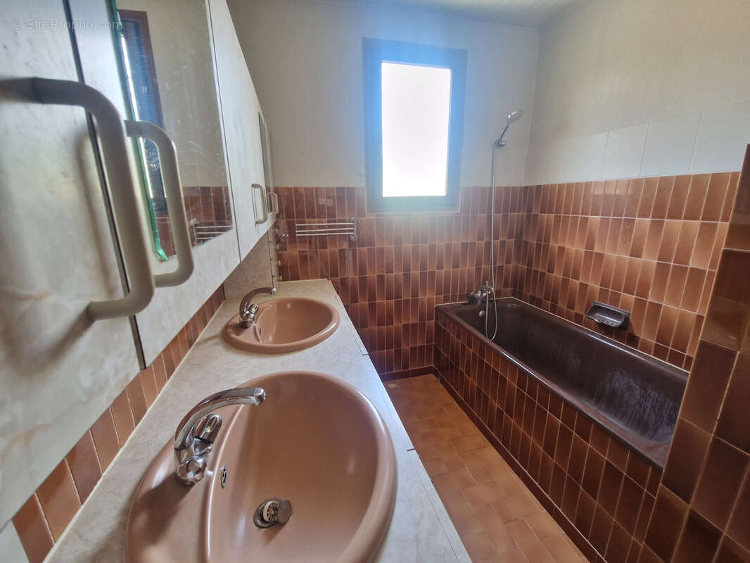 Villa hors lotissement, au calme. - photo 24