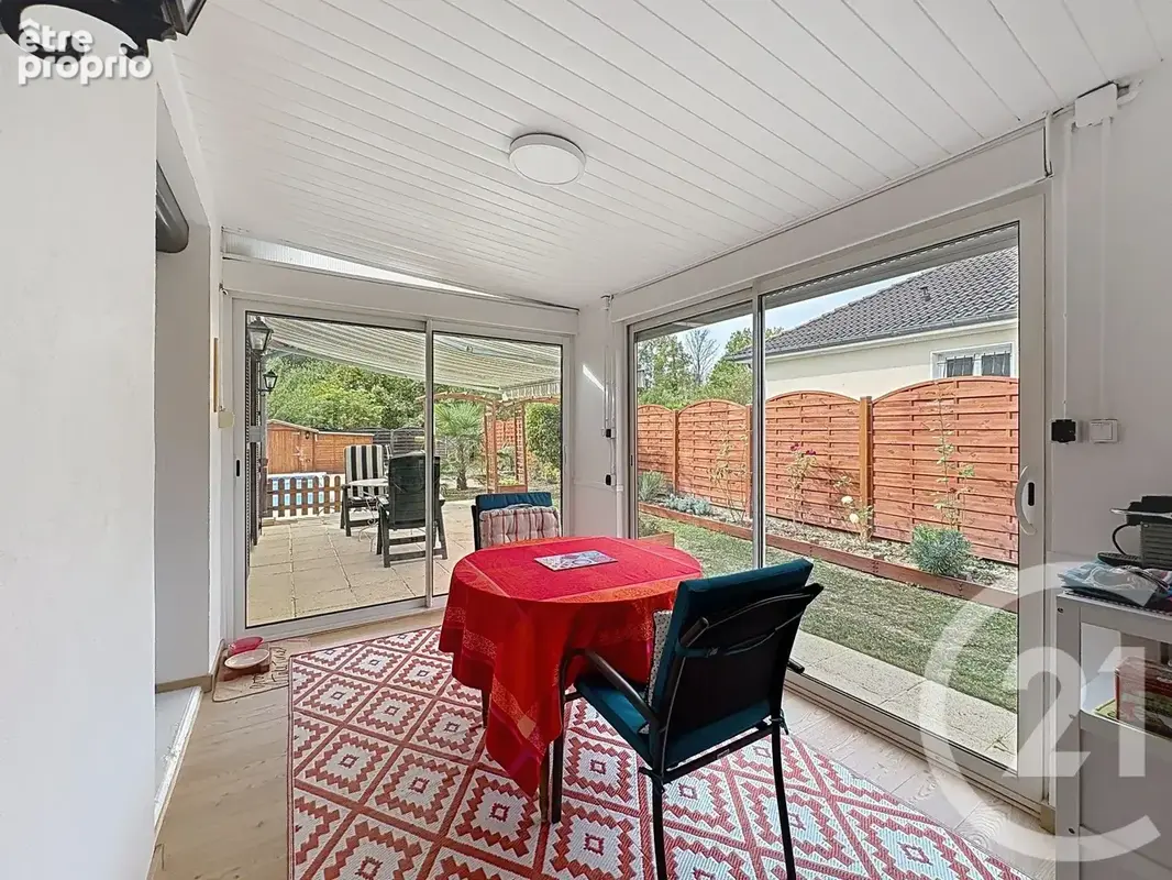 Maison 5 pièces 200 m² à vendre à Saint-Julien-Les-Villas (10800) - photo 9