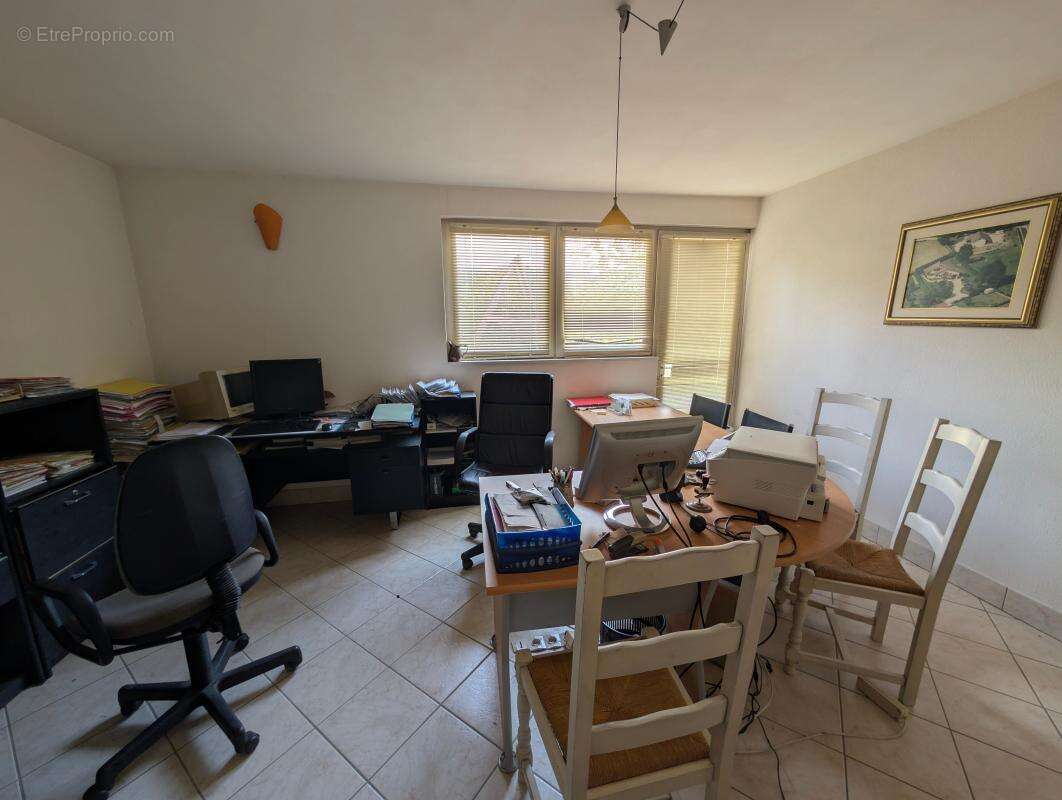 À moins de 10 minutes du centre-ville d'Aix-les-Bains – A vendre belle maison individuelle aux volumes généreux, idéale pour une - photo 20