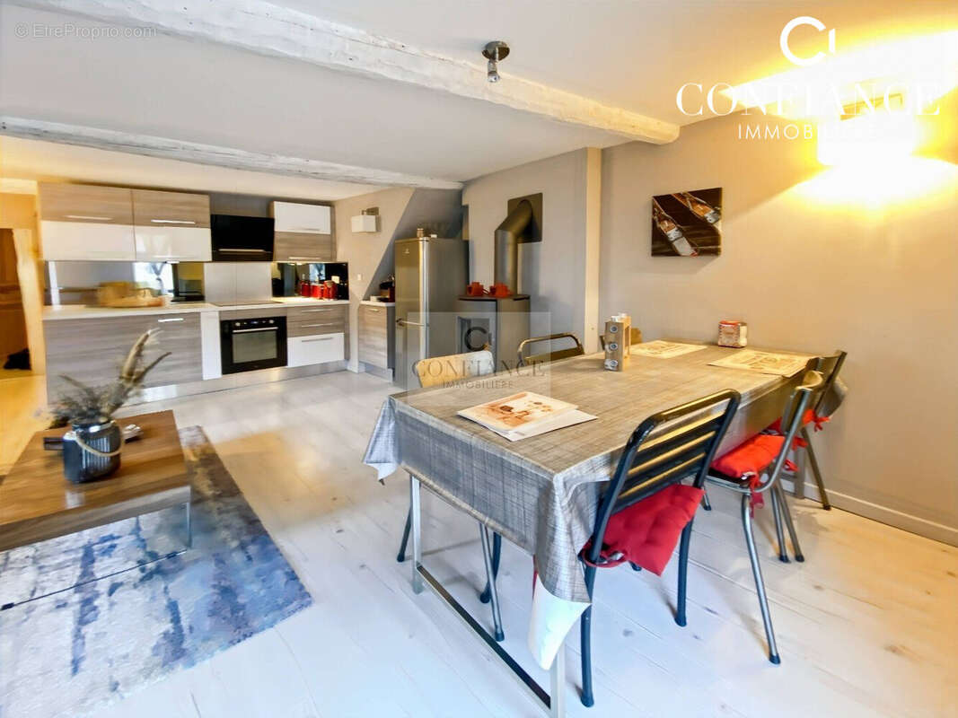 Appartement à SAINT-ETIENNE-DE-TINEE