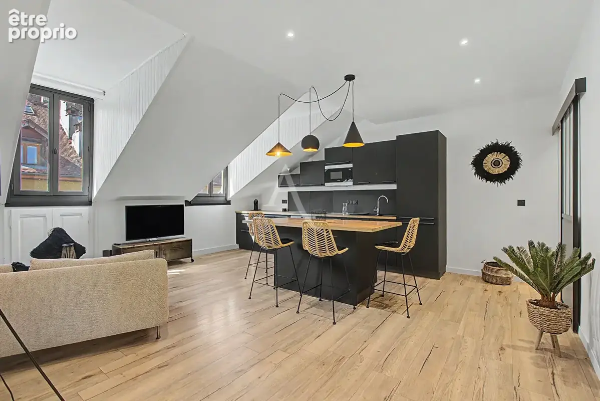 Appartement Annecy 3 pièces refait à neuf en centre ville d'Annecy - photo 2