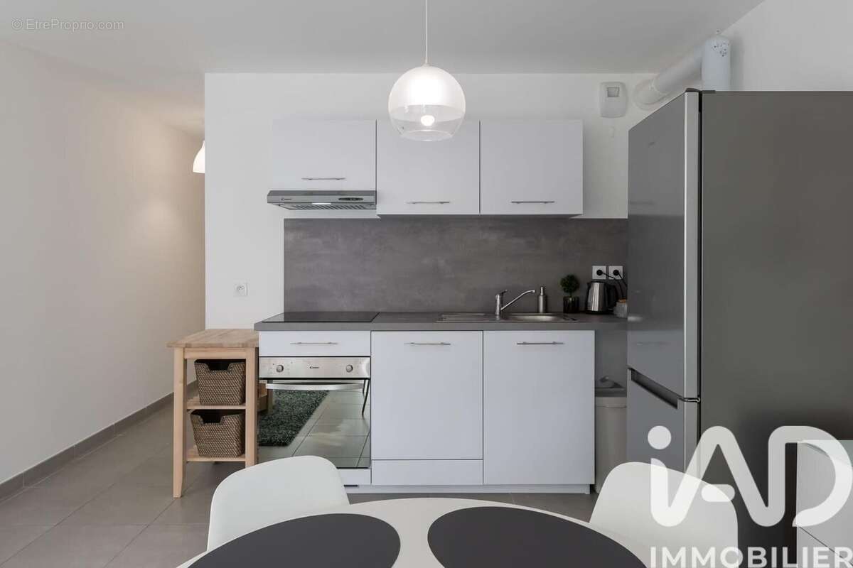 Photo 4 - Appartement à DECINES-CHARPIEU