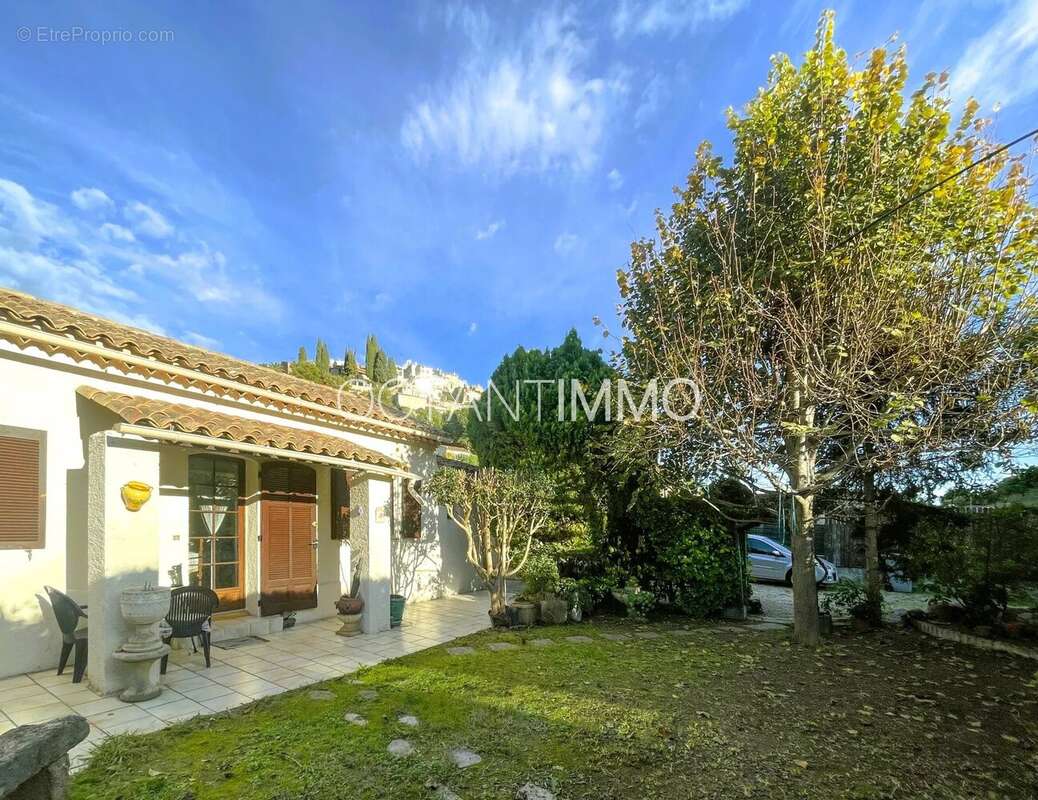 Maison à CAGNES-SUR-MER