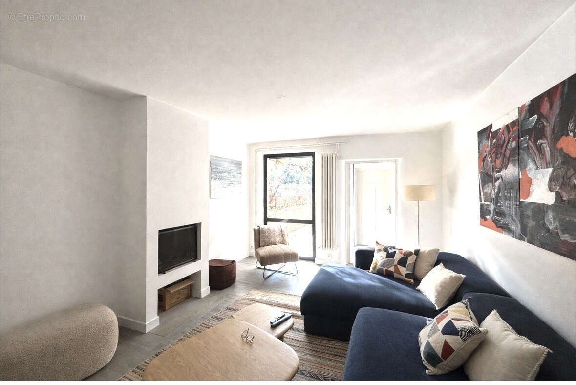 Maison à MONTELIMAR