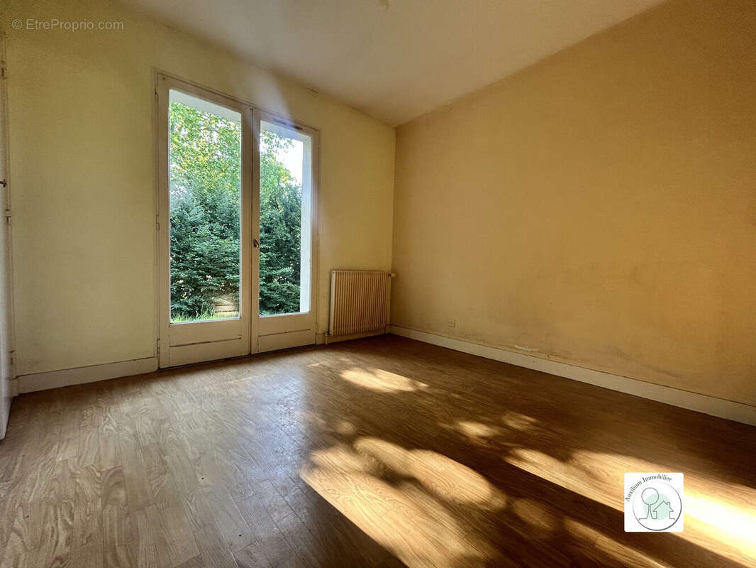 Maison 110 m² à Pugnac  - photo 8