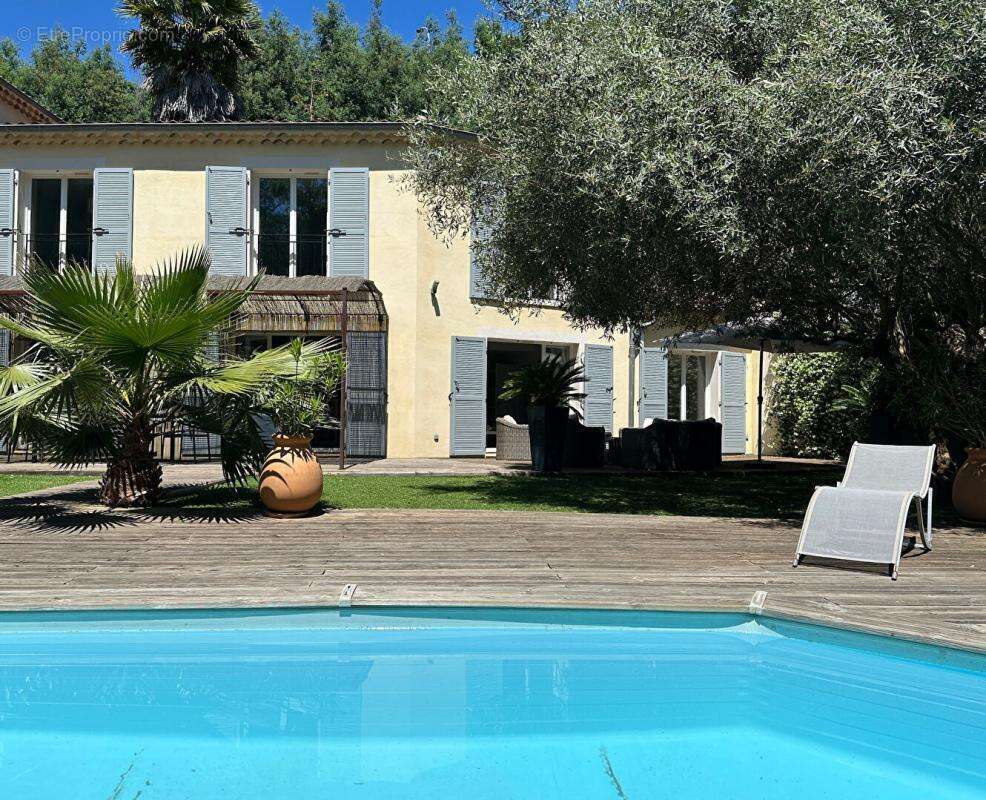 Maison à RAYOL-CANADEL-SUR-MER