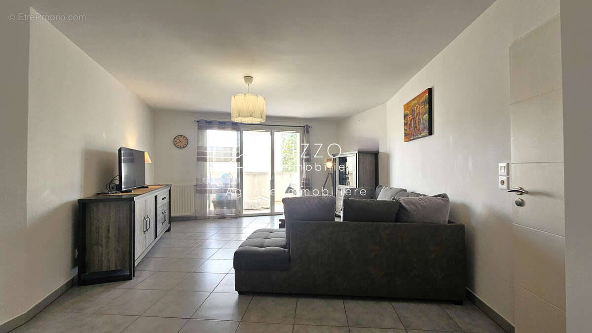 Appartement à SAINT-GENIS-POUILLY