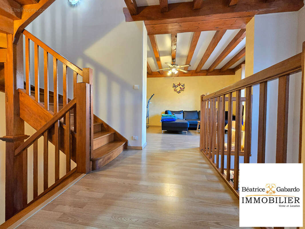 Maison Lamure Sur Azergues 6 pièce(s) 137 m2 - photo 10