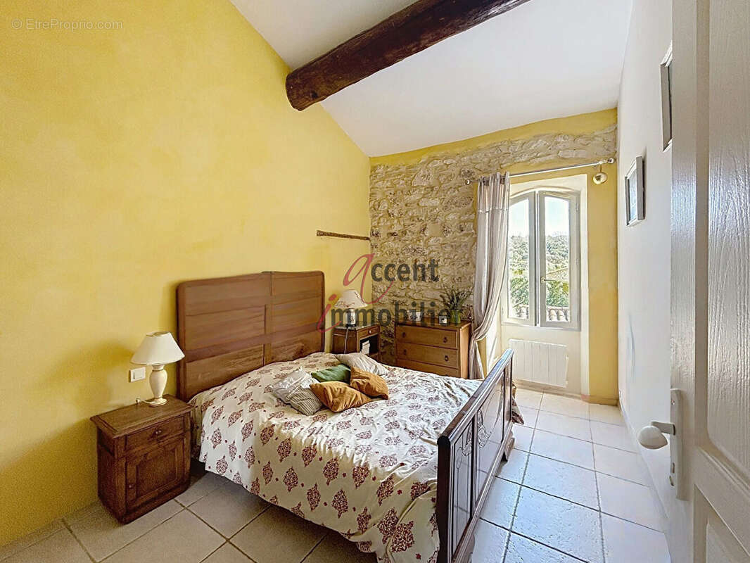 Maison à GORDES