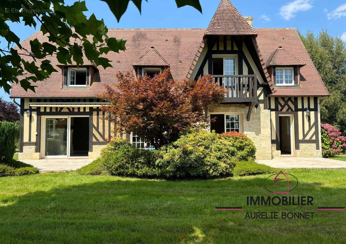 Maison à PONT-L&#039;EVEQUE