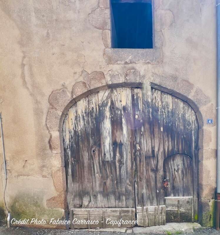 Maison à MONTAIGUT