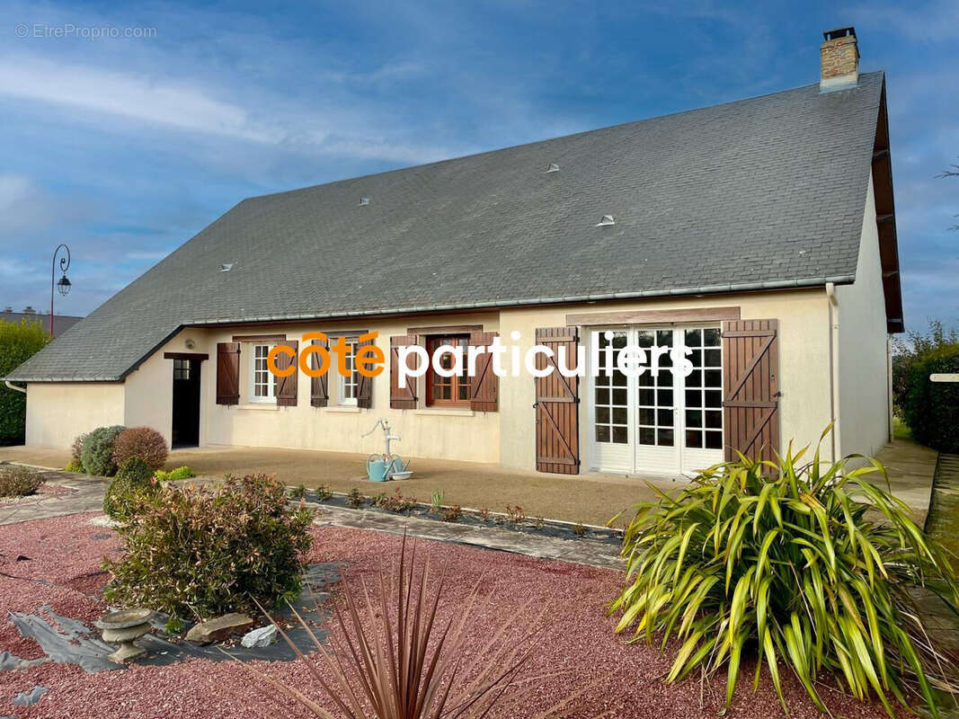 Maison à REMILLY-SUR-LOZON