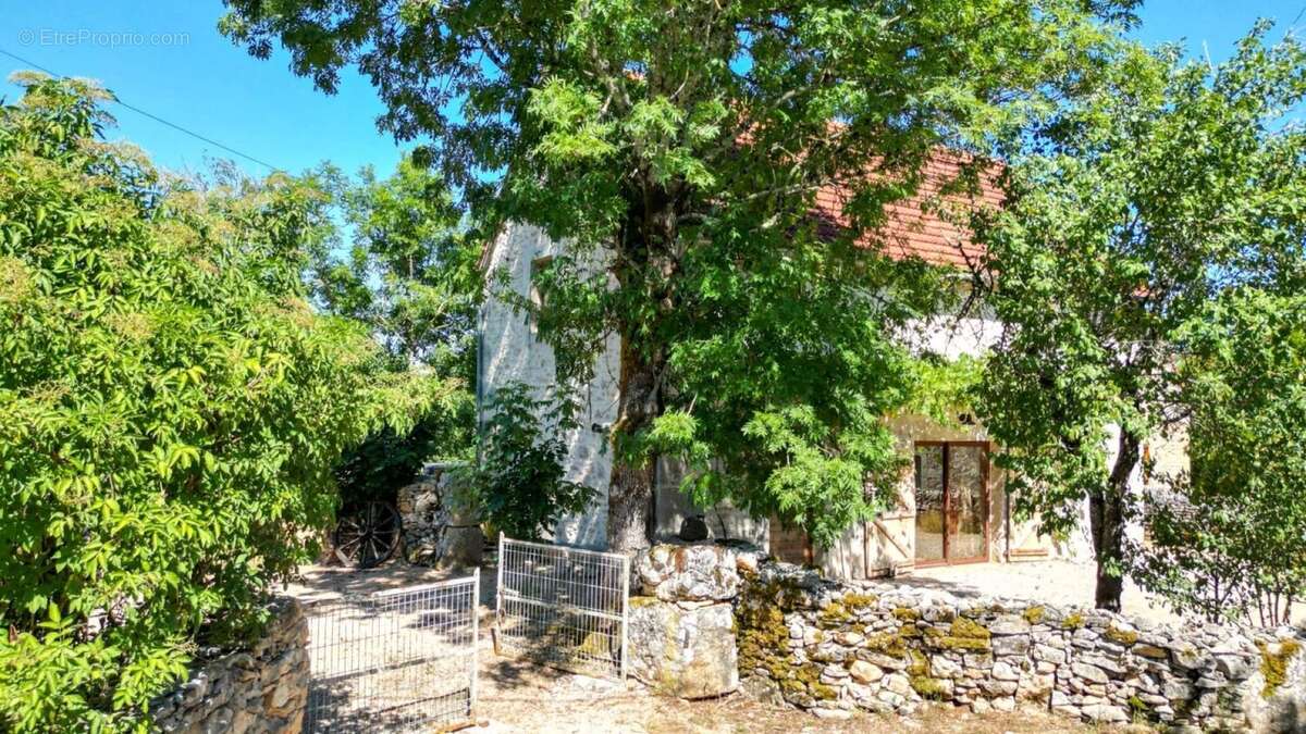 Secteur Figeac - Ravissante Maison de charme en pierre restaurée - photo 4