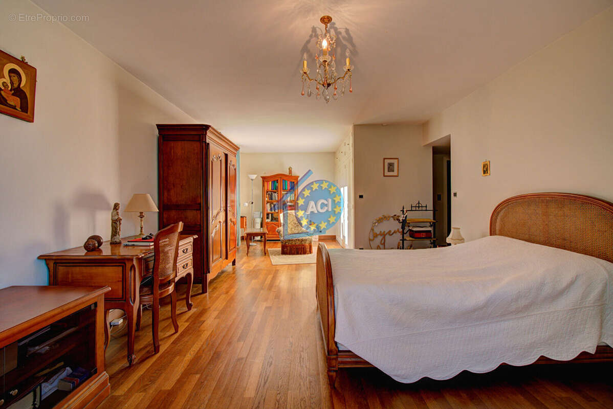 Maison à MANTES-LA-VILLE