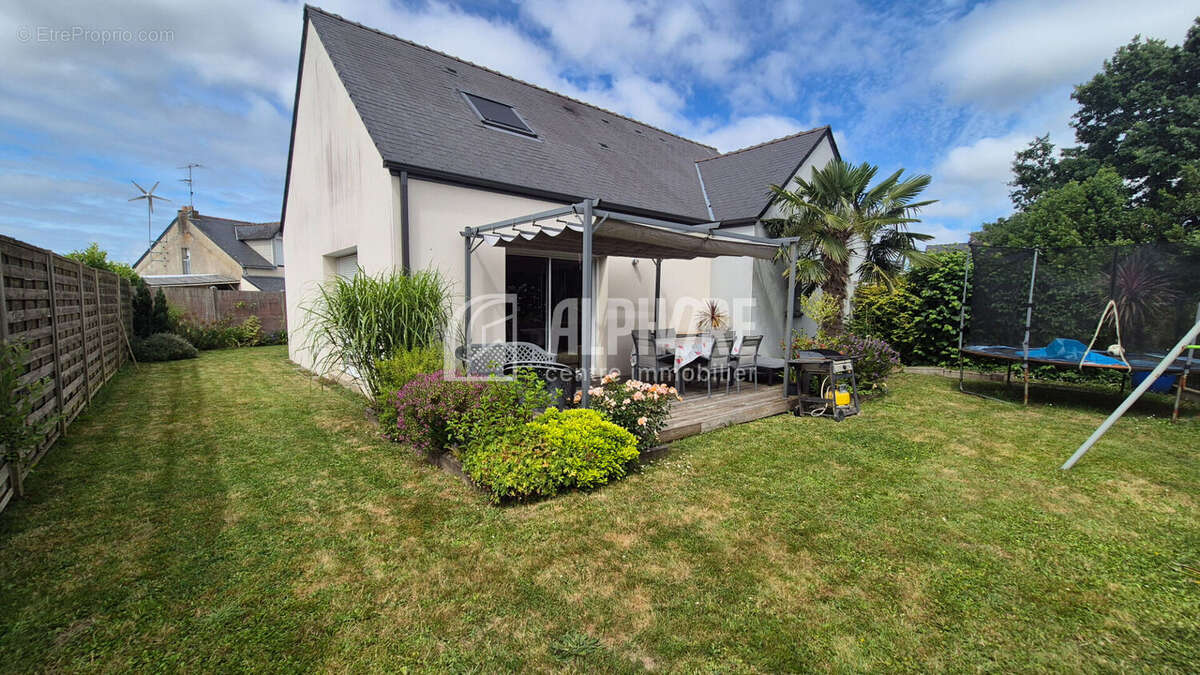 SAINT-MOLF  Maison de 106 m² avec 4 chambres, vie de plain-pied et garage - photo 9