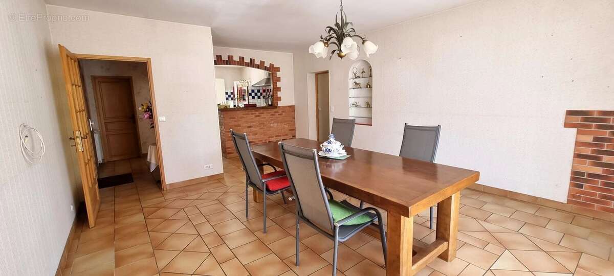 Maison  plain pied de 2000 avec piscine - photo 8