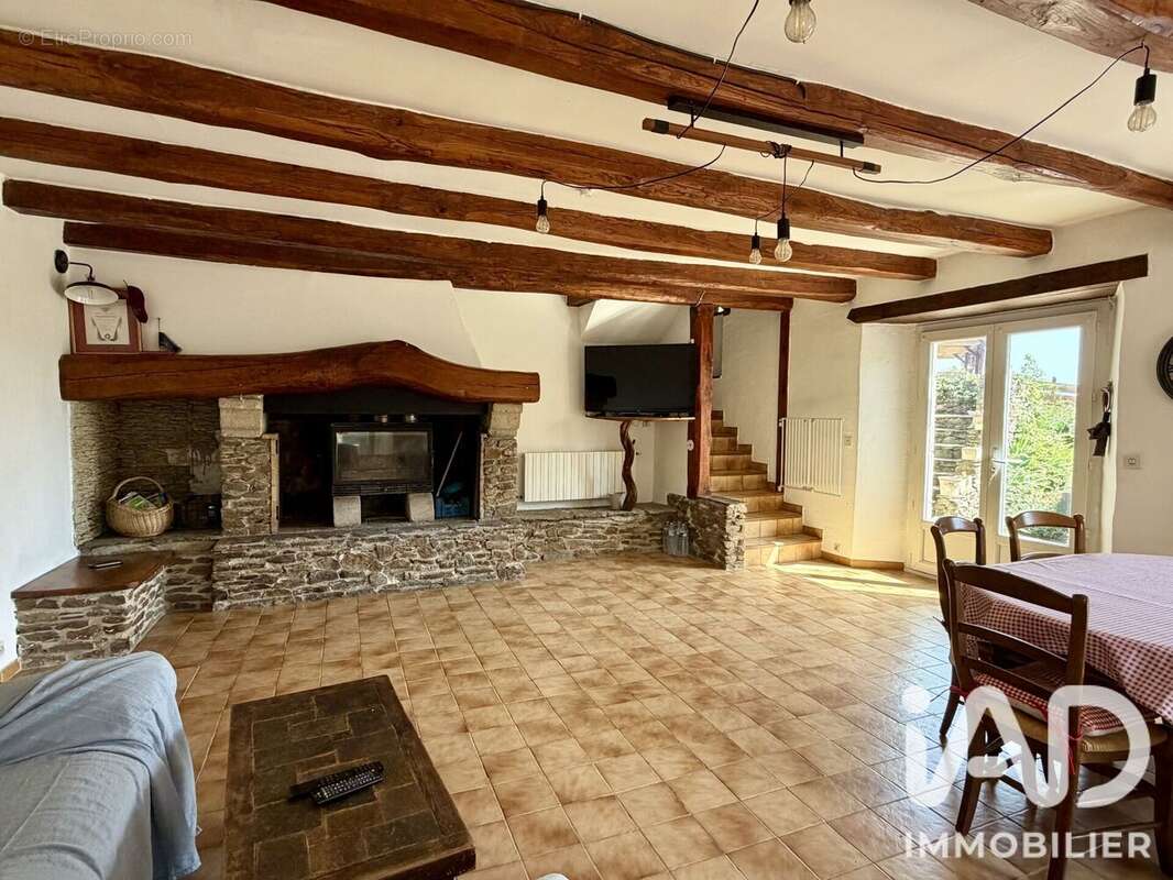 Maison 128 m² à Chambon  - photo 8