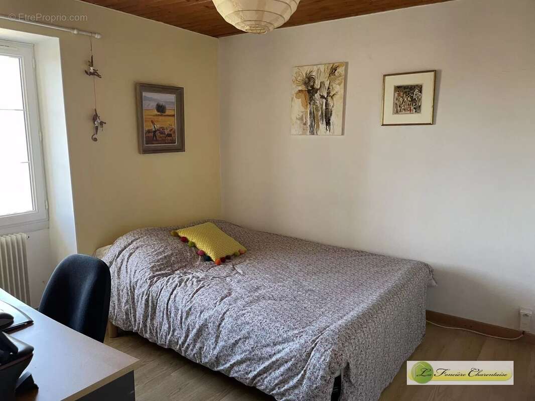 Charmante maison de 3 chambres à Puymoyen - photo 12
