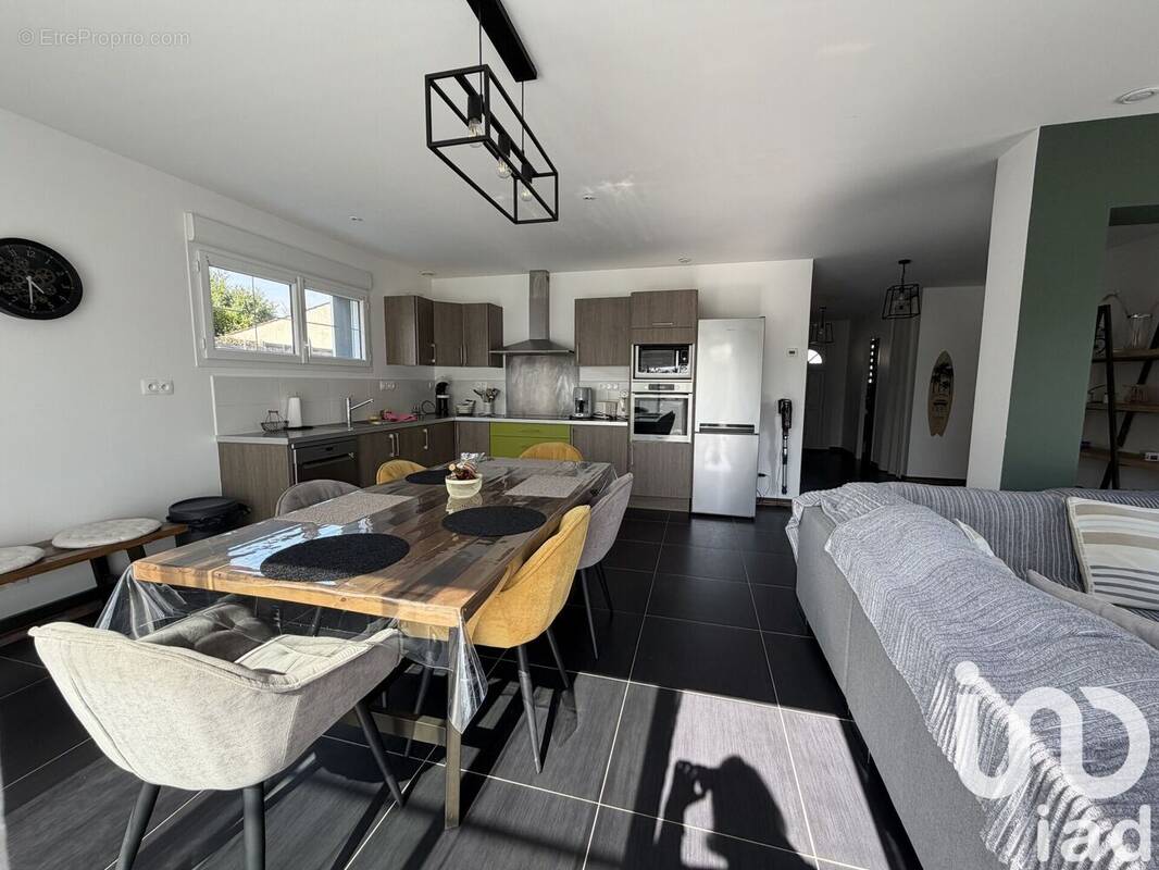 Photo 1 - Maison à ANDILLY