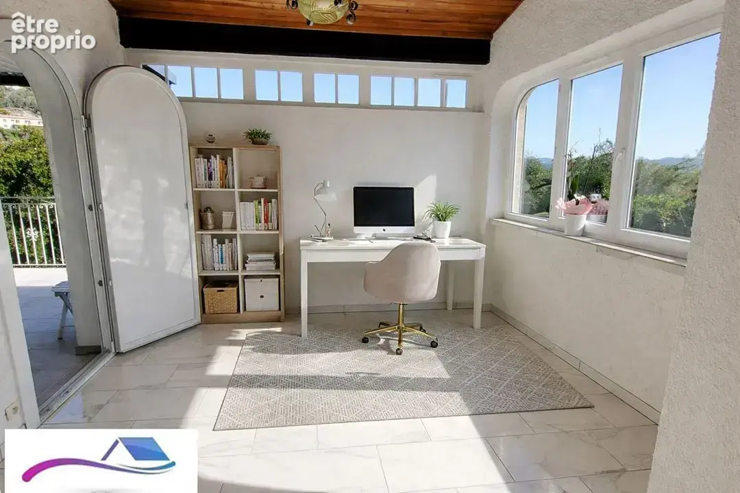 Maison 217 m² à Mandelieu-La-Napoule  - photo 7