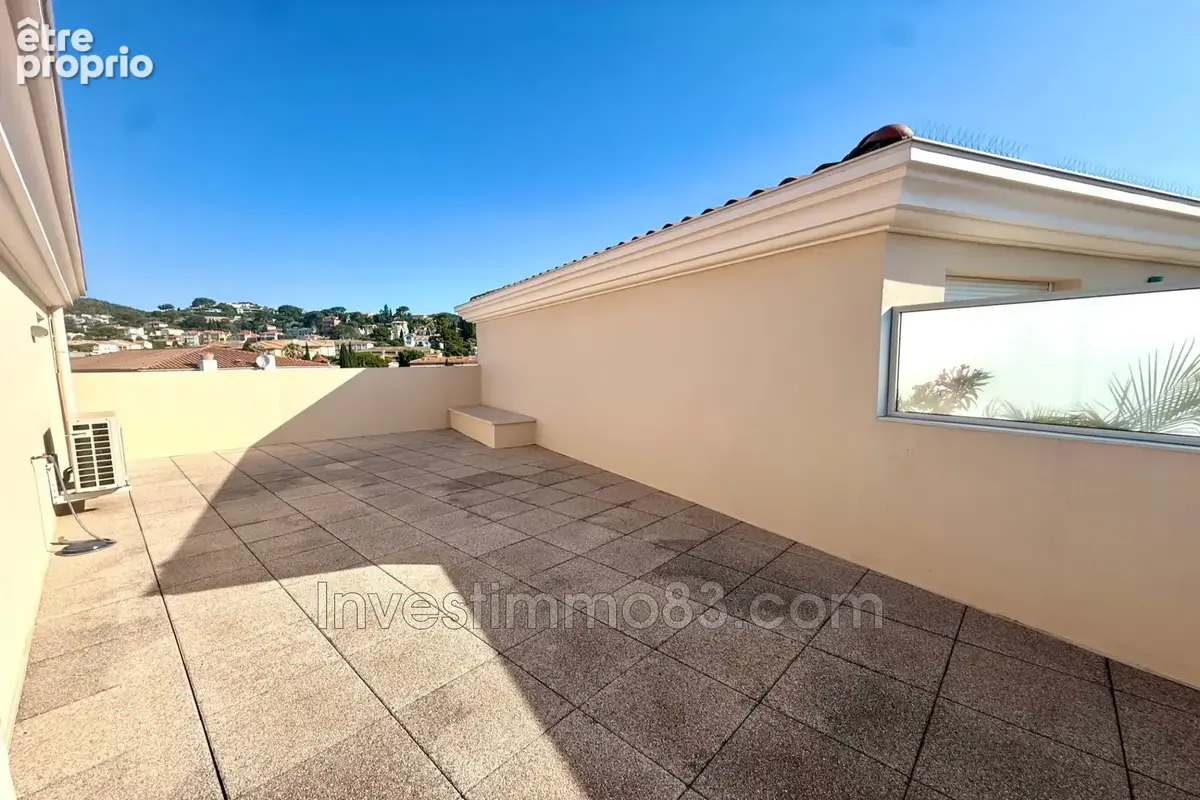 Appartement 83 m² à Hyeres  - photo 8