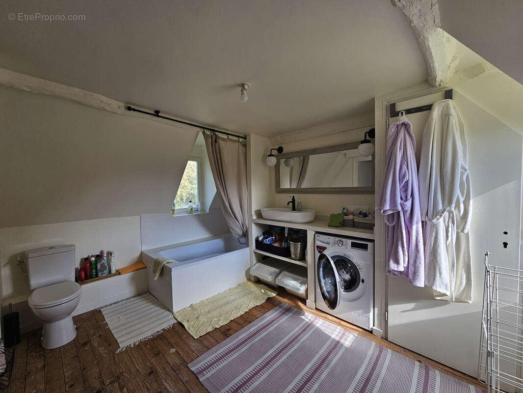 Maison à CORMEILLES