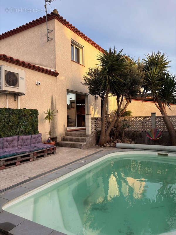 Maison à VILLELONGUE-DE-LA-SALANQUE