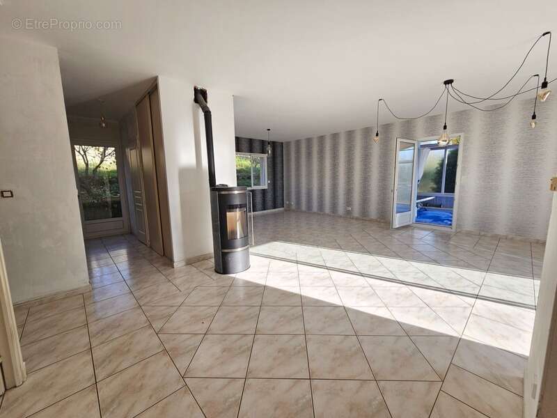 Maison à SAINT-GALMIER