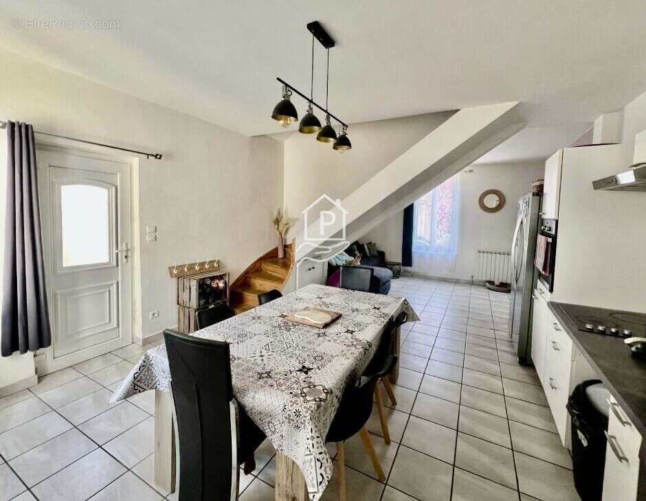 Maison à LA VOULTE-SUR-RHONE