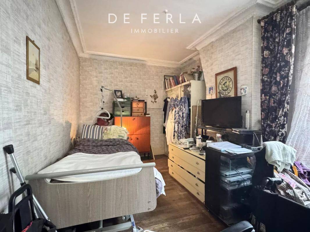 Appartement à PARIS-14E