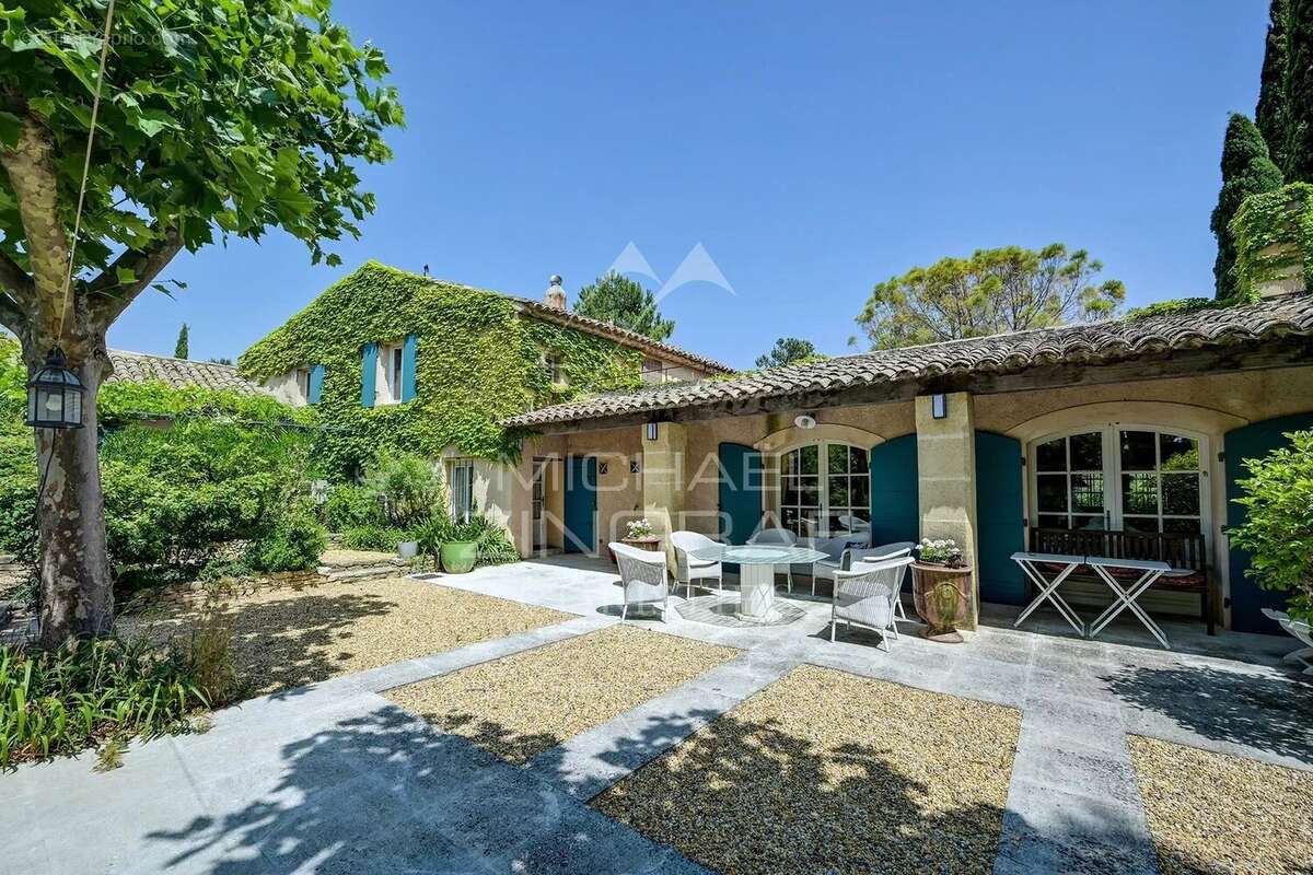 Maison à LOURMARIN
