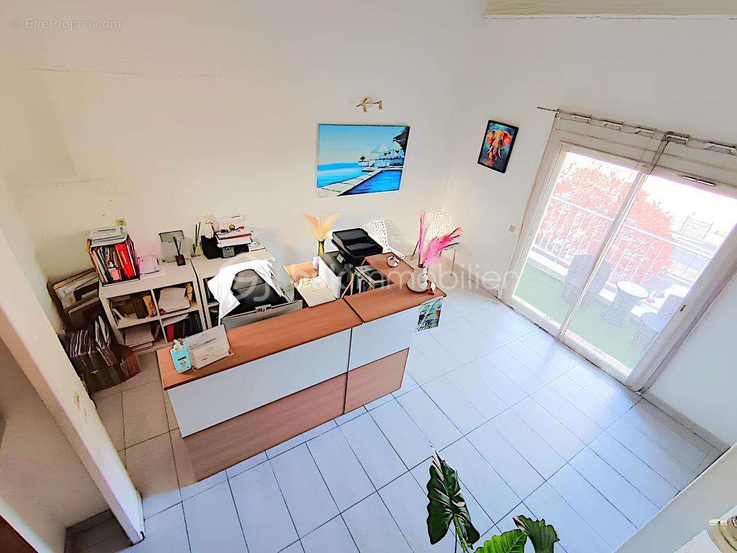 Commerce à LA SEYNE-SUR-MER