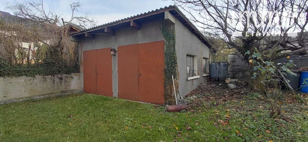 Appartement à BRISON-SAINT-INNOCENT